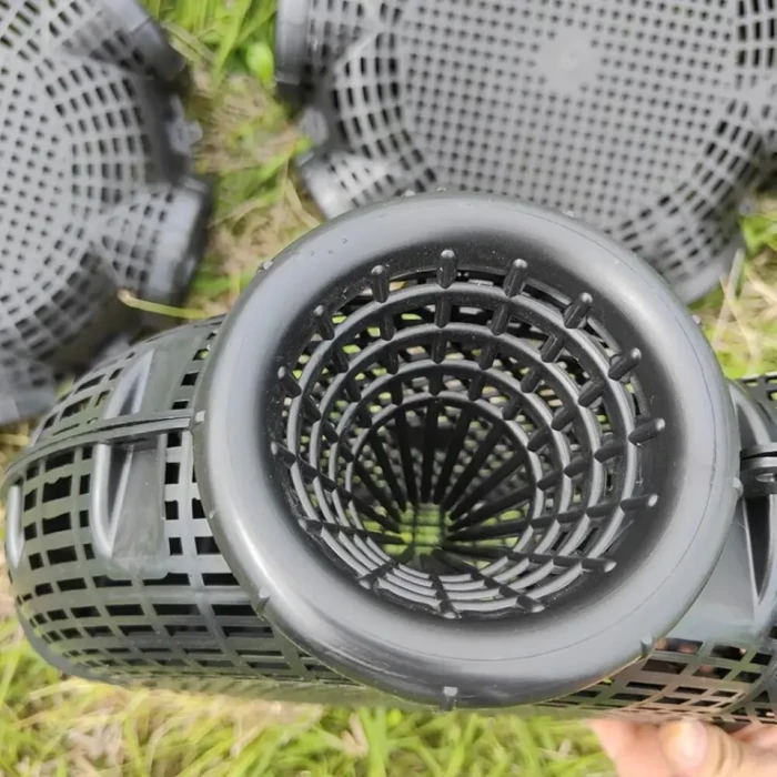 Fishing Cage Basket Plastic (6 Hole)